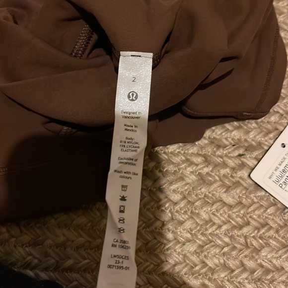 Nwt lululemon align leggings 25” with pockets Java - Picture 10 of 12